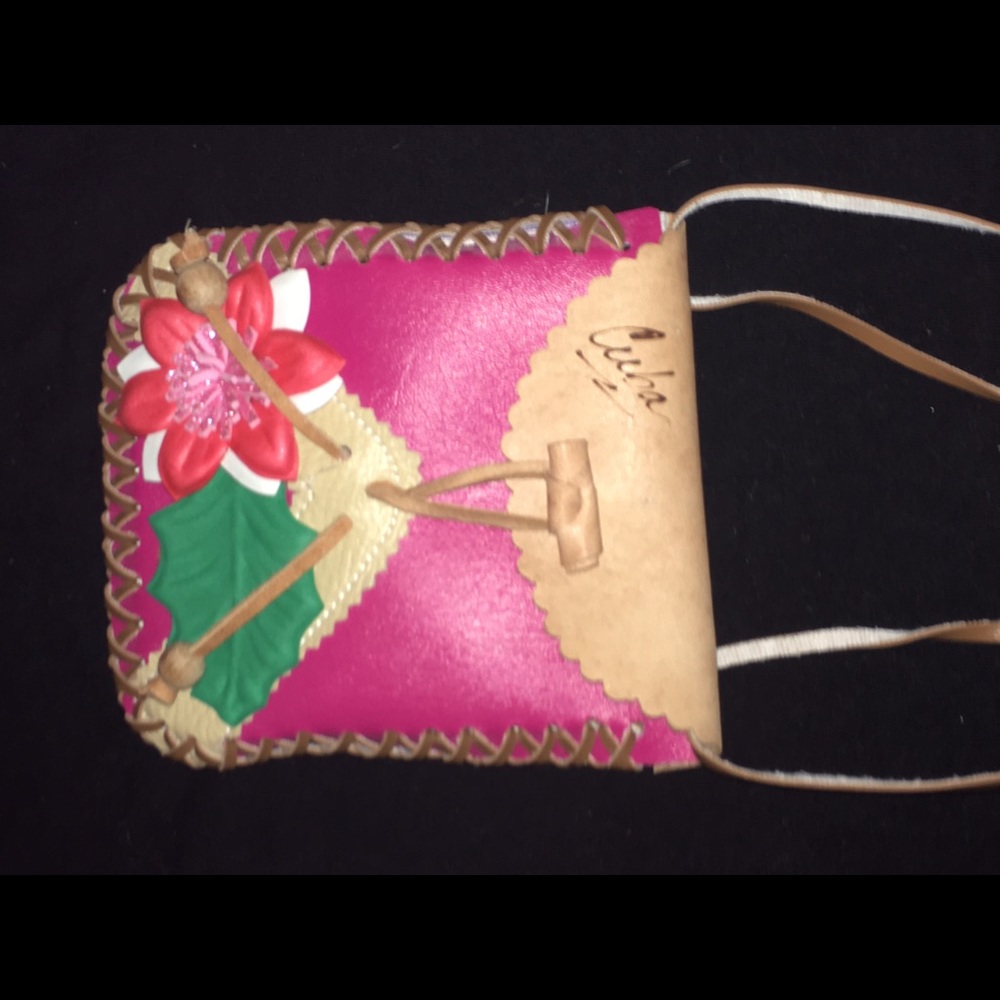 Small Cuban purse